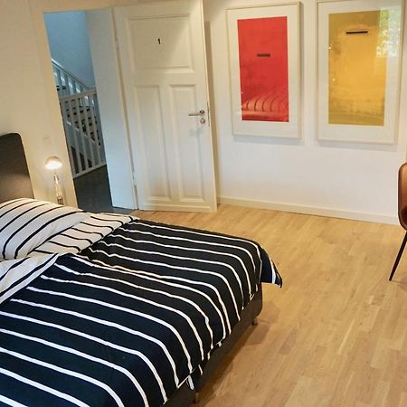 Privatzimmer Schoenfelder دوسلدورف المظهر الخارجي الصورة
